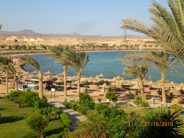 Coraya Bayn matkakuvat - Näkymiä huoneemme parvekkeelta | Napsu